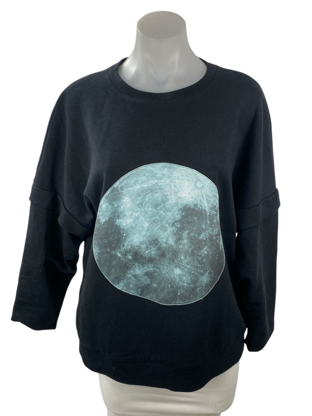 Matiere Noire Women's Black Moon Graphic Long Sleeve Sweater Sweatshirt Top Sz S